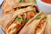 Buffalo Chicken Ring Recipe for Game Day
