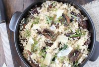 Creamy Spinach, Artichoke, and Mushroom Risotto Recipe