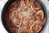 Fluffy Gluten-Free Cinnamon Rolls with Cream Cheese Icing