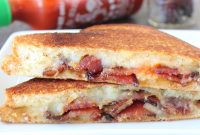 Sriracha Candied Bacon Grilled Cheese Recipe