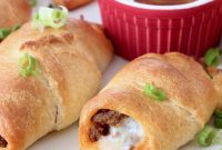 Cheesy Taco Crescent Rolls Recipe