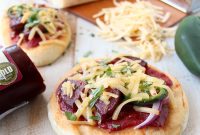 Spicy Sausage Mini Pizzas Recipe for Party Appetizers