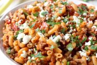 One-Pot Greek Pasta with Feta, Olives and Tomatoes