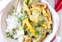 Creamy Thai Green Curry with Avocado and Coconut Milk