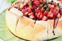 Strawberry-Balsamic Baked Brie Bread Bowl Recipe