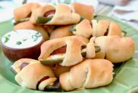 Cheesy Jalapeno Popper Pigs in a Blanket
