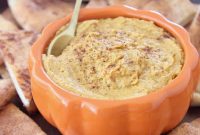 Creamy Pumpkin Hummus with Cinnamon Sugar Pita Chips