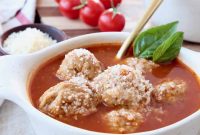 5-Ingredient Italian Meatball Soup
