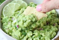 Authentic Mexican Guacamole Recipe with Lime and Cilantro