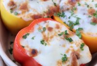 Classic Stuffed Bell Peppers with Ground Beef and Rice