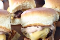 Juicy Cheeseburger Sliders Recipe with Caramelized Onions