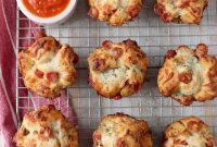 Pull-Apart Pepperoni Pizza Rolls Recipe