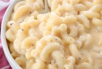 Creamy Homemade Mac and Cheese Recipe