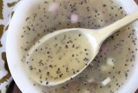 Homemade Creamy Poppy Seed Salad Dressing