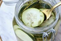 How to Make Homemade Pickles: Classic Refrigerator Recipe