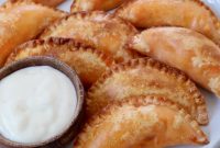 Crispy Buffalo Chicken Bites Recipe with Blue Cheese Dip