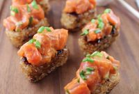 Crispy Rice Cakes with Spicy Tuna