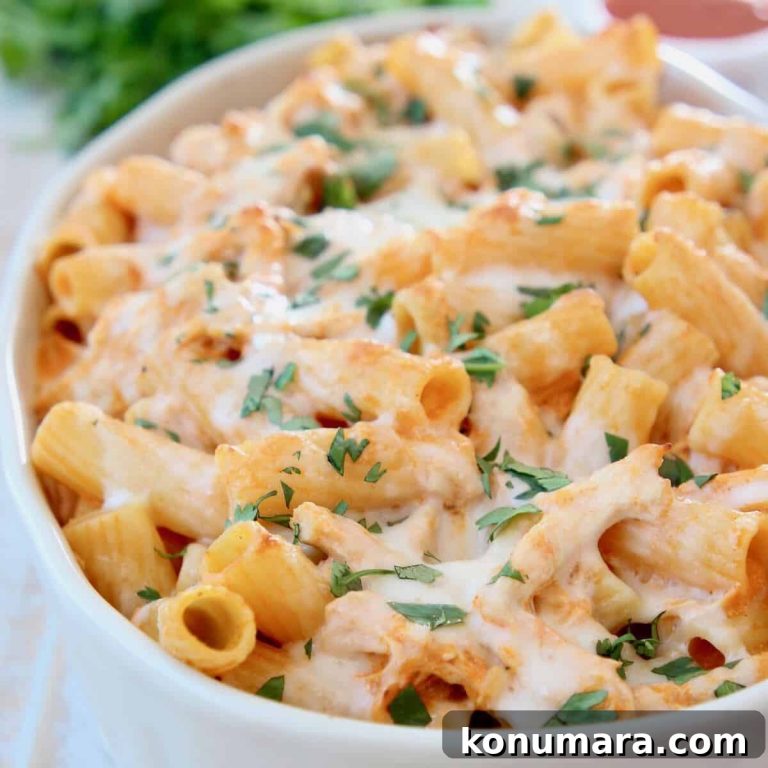 Creamy Buffalo Chicken Pasta Bake