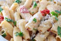 Creamy Tuscan Pasta with Sun-Dried Tomatoes and Spinach