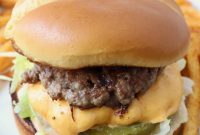 Complete Burger Guide: Recipes, Grilling Tips and Topping Ideas