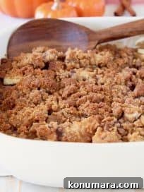 Pumpkin Spice Apple Crumble