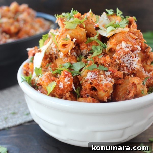 Roasted Red Pepper Chorizo Baked Mac and Cheese