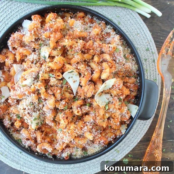 Roasted Red Pepper Baked Mac and Cheese