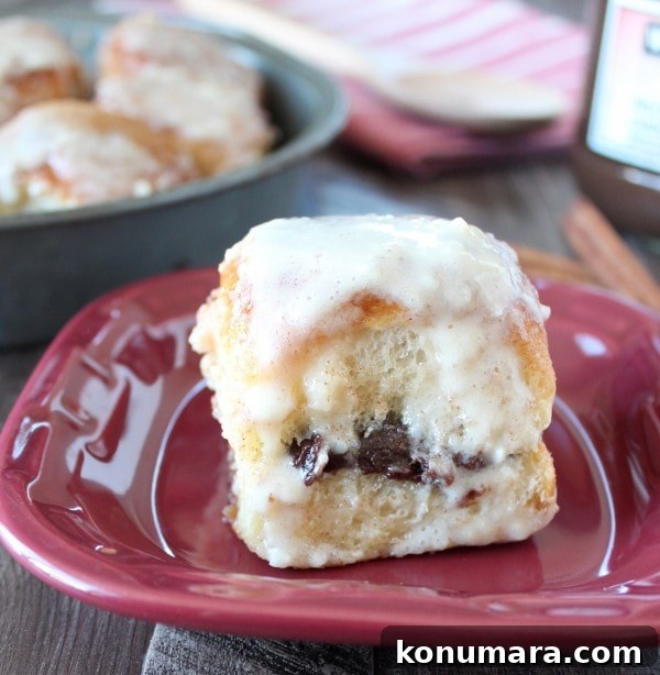 Nutella Cream Cheese Cinnamon Roll Recipe
