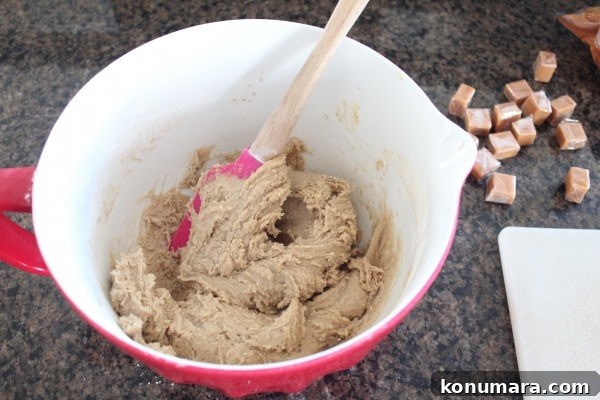 Salted Caramel Cashew Cookie Recipe