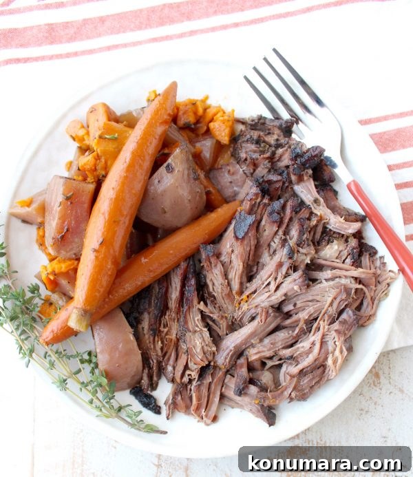 Slow cooker pot roast with vegetables