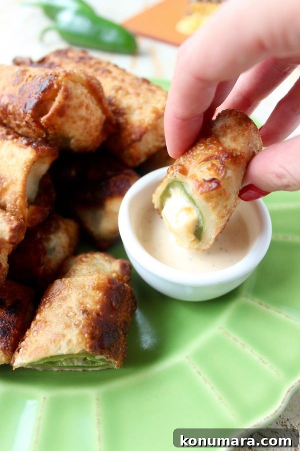 Crispy Jalapeño Popper Egg Rolls with Cream Cheese 10 Jalapeno Popper Egg Rolls final