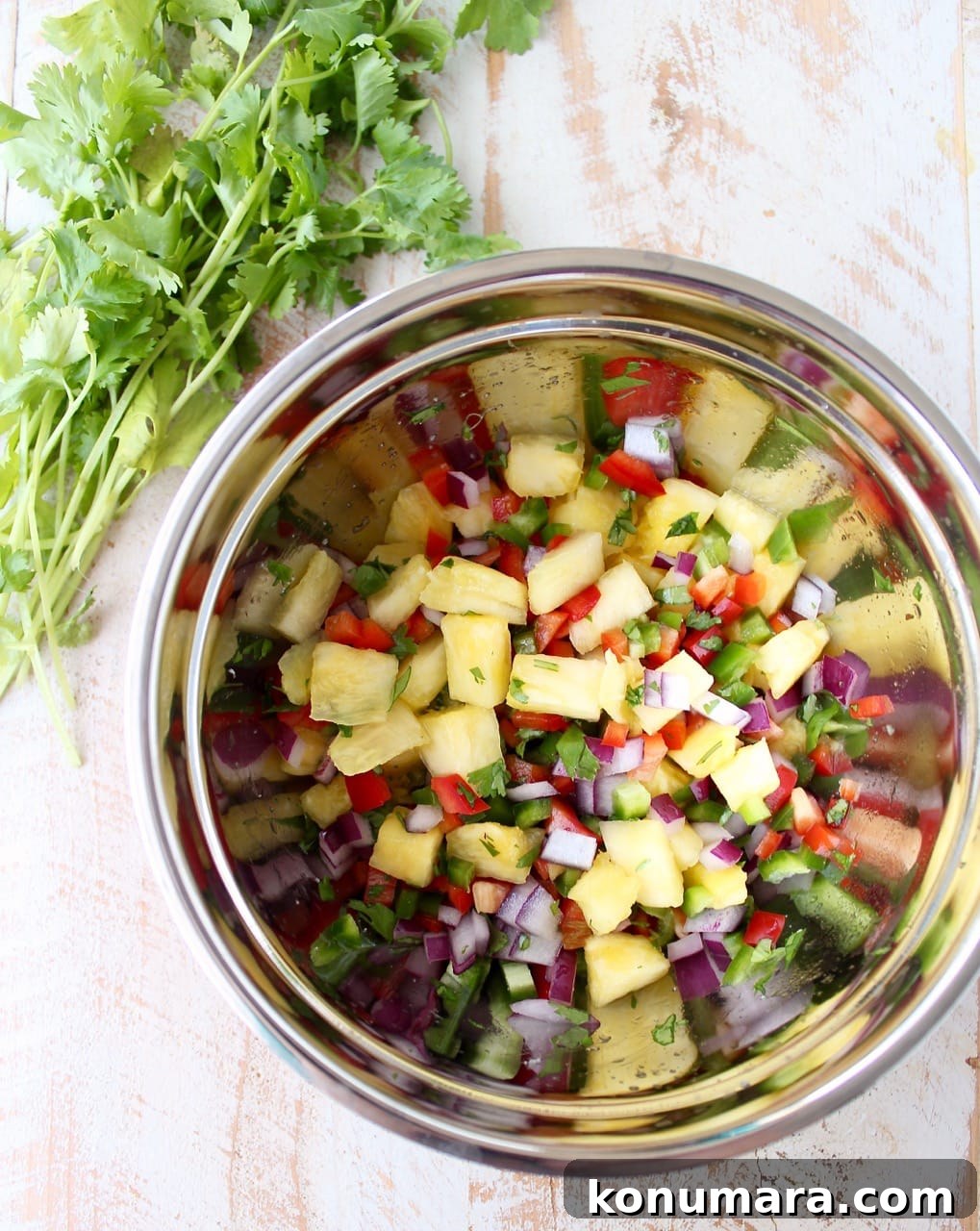 Low-Carb Teriyaki Chicken Zoodle Bowl Recipe 6 Grilled teriyaki chicken is served over zucchini noodles and topped with pineapple salsa in these healthy, gluten free and delicious zoodle bowls!