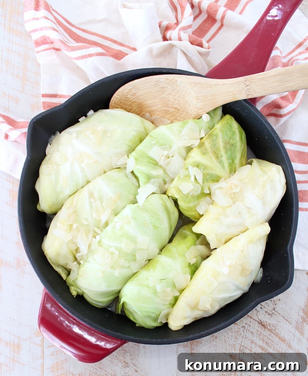 cabbage rolls plated