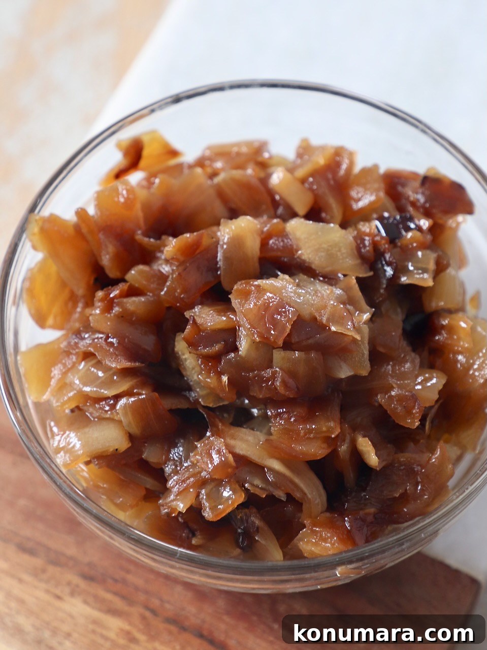 Caramelizing Onions: Step-by-Step Guide 16 diced caramelized onions in small bowl