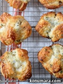Cheesy Pull Apart Rolls